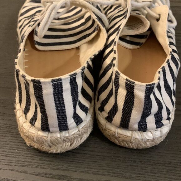 J.Crew Espadriles size 9 cloth upper. Worn once - Picture 2 of 8